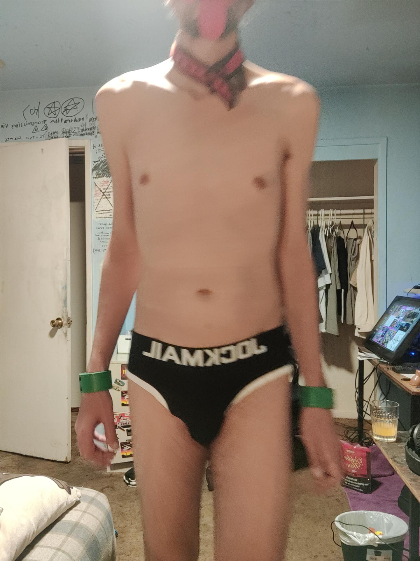 View Gallery Post ID 1670 by infinivaeria